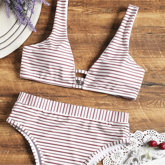 Zaful Stripped High Waisted Bikini Set - Picture 2 of 6